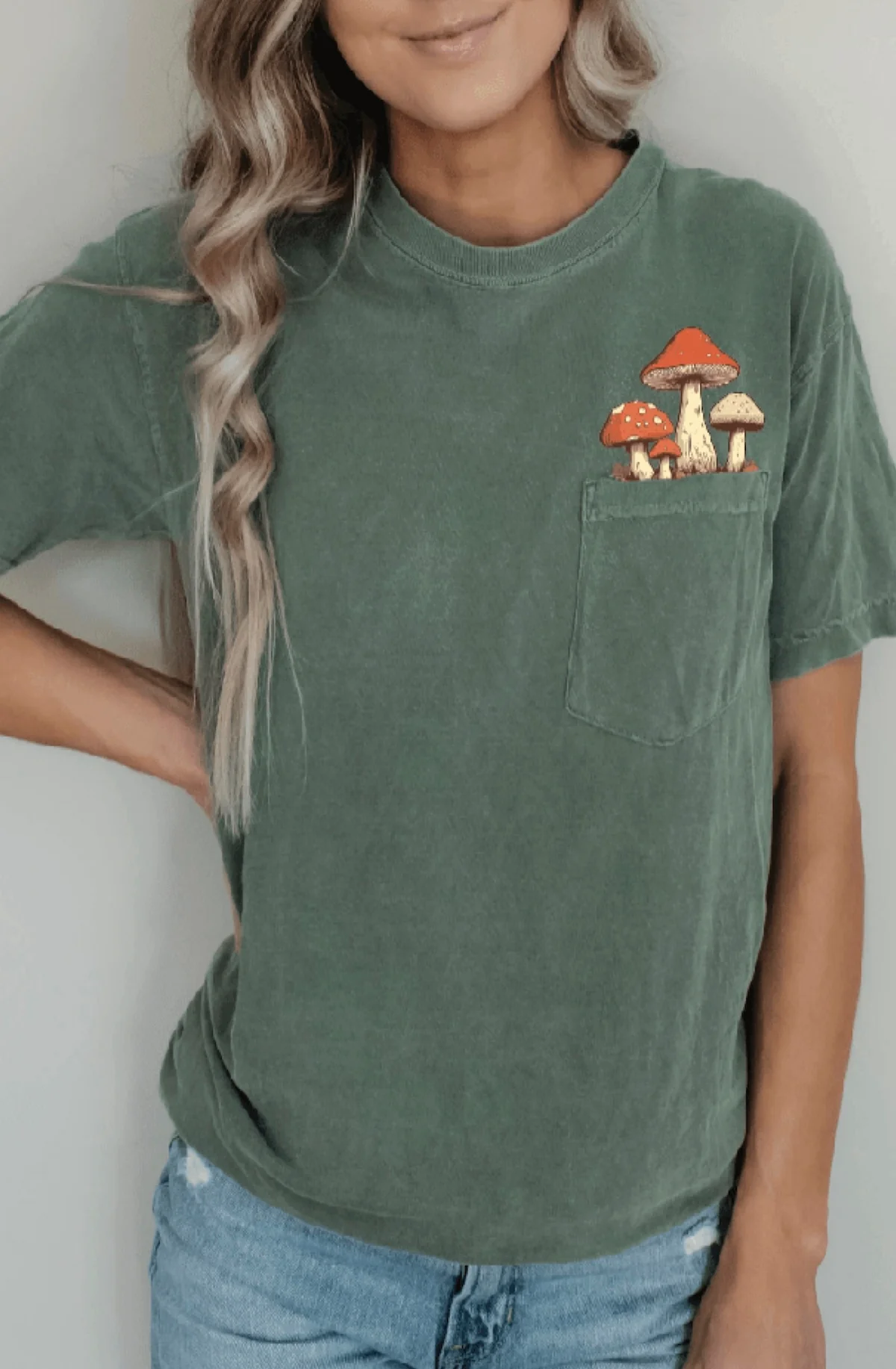 Forest Fungi Green Pocket T-shirt - Nature Lover's Tee